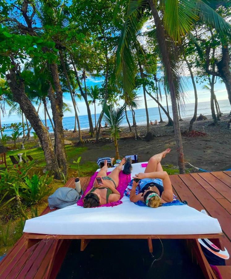 Hotel Beachfront Vista Hermosa جاكو المظهر الخارجي الصورة