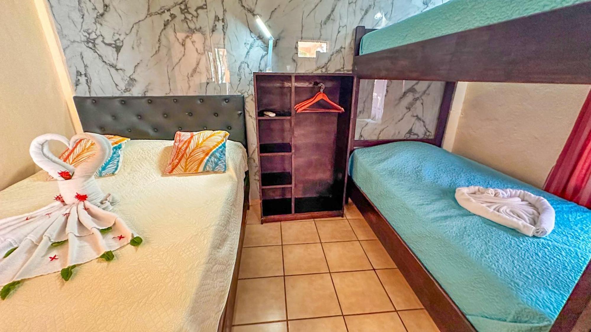 Hotel Beachfront Vista Hermosa جاكو المظهر الخارجي الصورة
