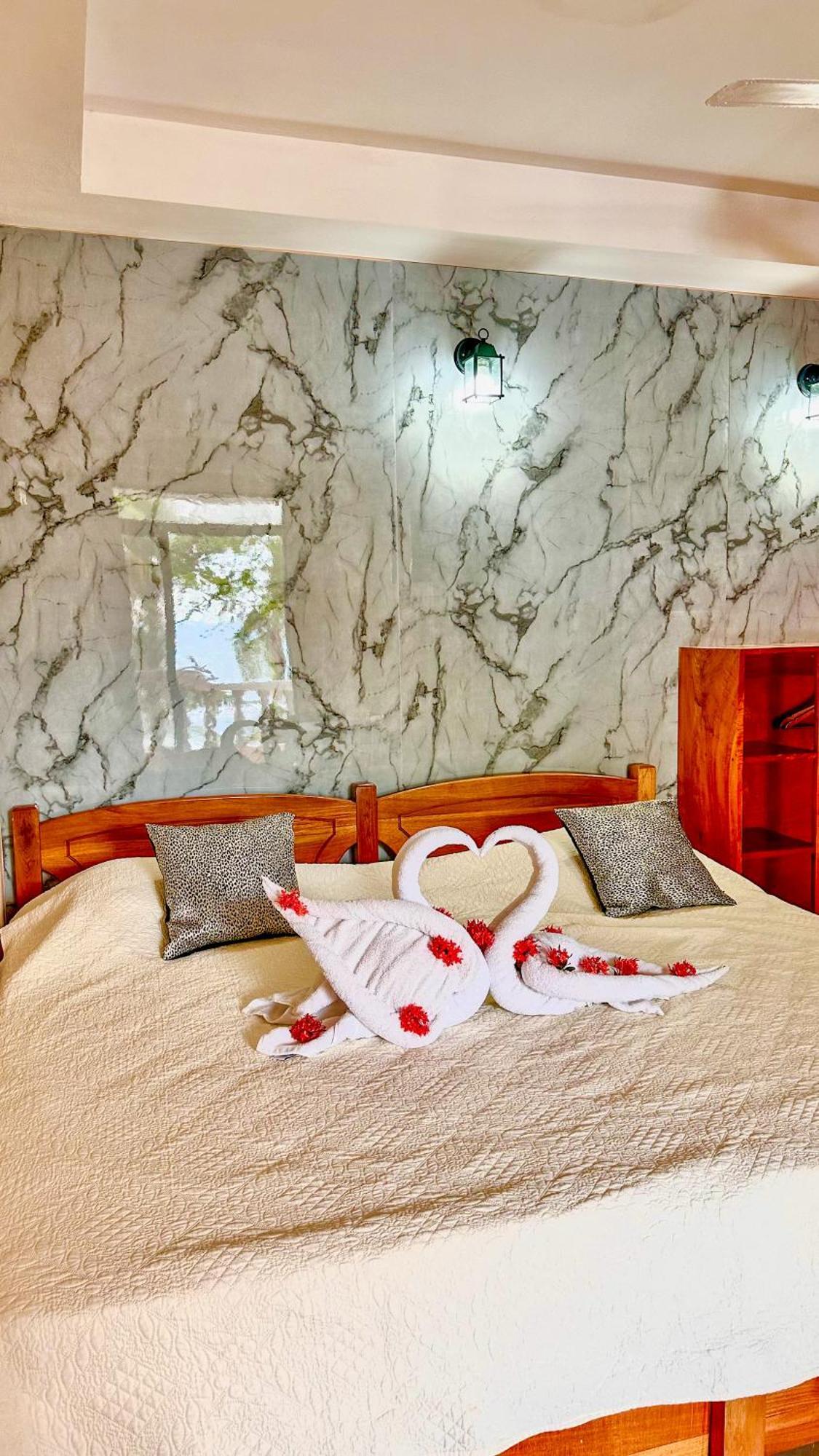 Hotel Beachfront Vista Hermosa جاكو المظهر الخارجي الصورة