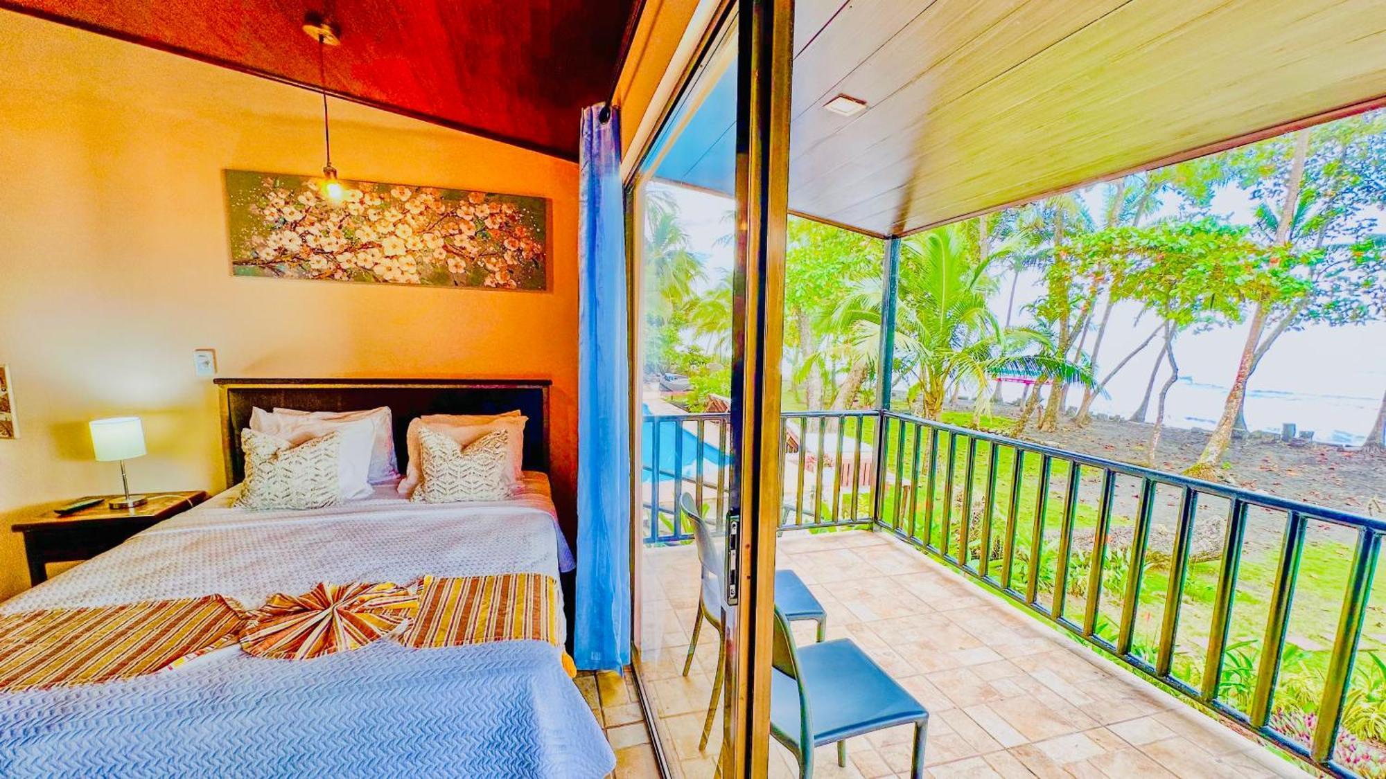 Hotel Beachfront Vista Hermosa جاكو المظهر الخارجي الصورة