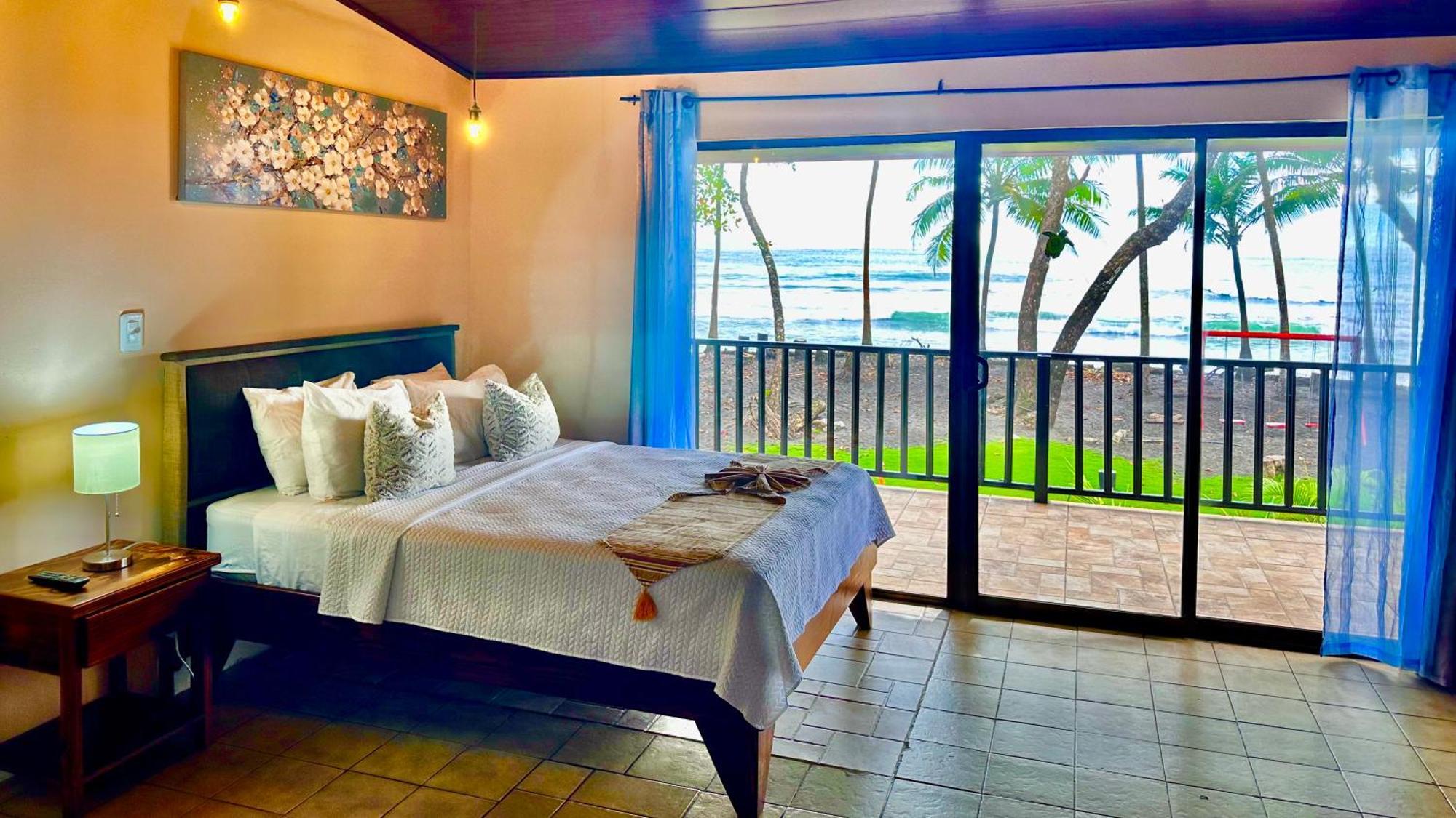 Hotel Beachfront Vista Hermosa جاكو المظهر الخارجي الصورة