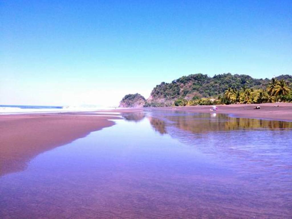 Hotel Beachfront Vista Hermosa جاكو المظهر الخارجي الصورة