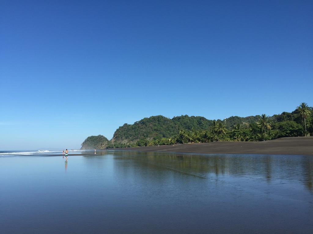 Hotel Beachfront Vista Hermosa جاكو المظهر الخارجي الصورة