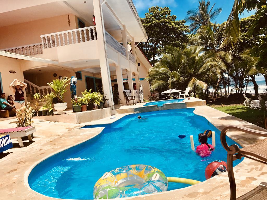 Hotel Beachfront Vista Hermosa جاكو المظهر الخارجي الصورة